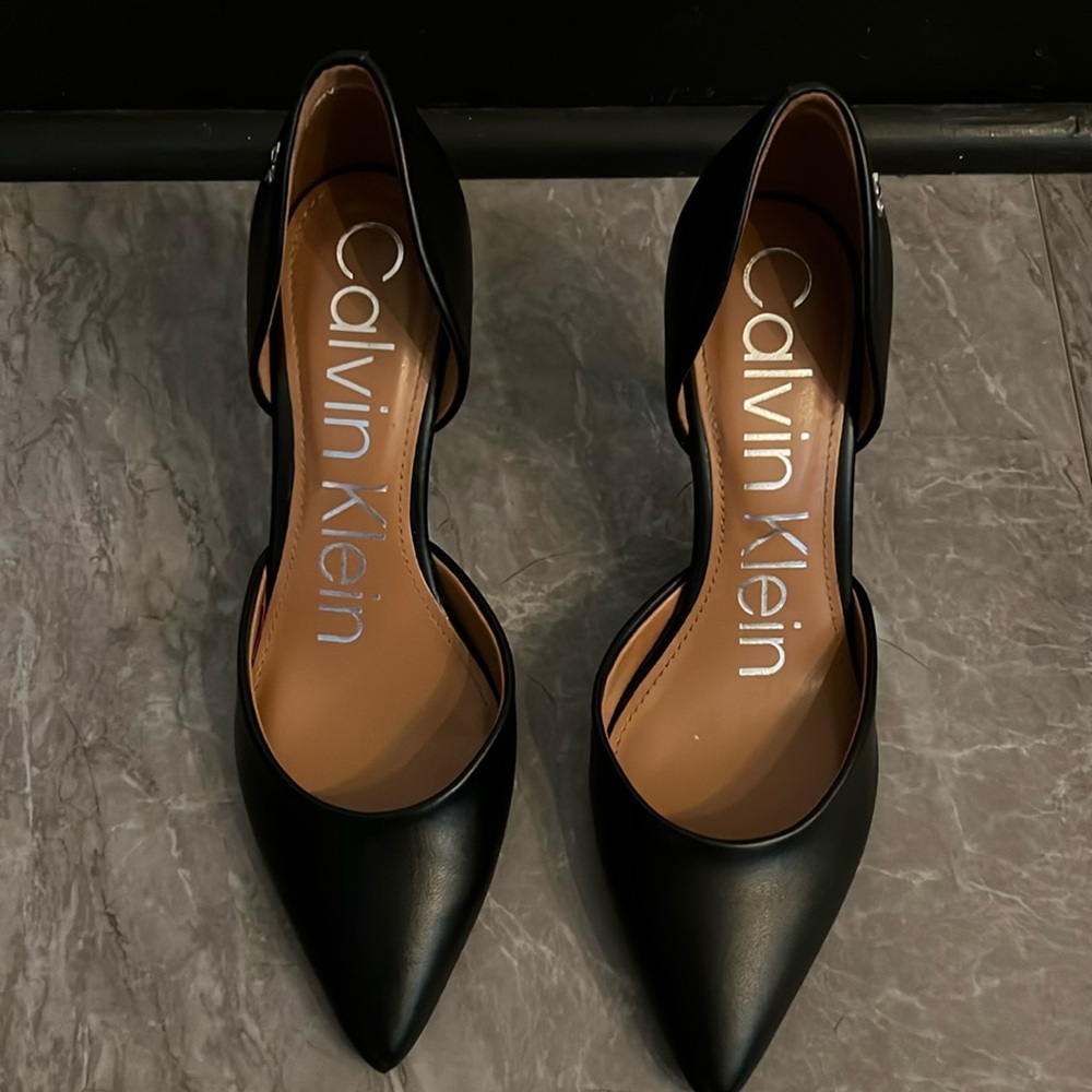 Calvin Klein black pumps
